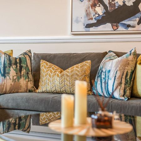 Spectacular 3 Bed In Berkeley Sq Mayfair Londres Exterior foto