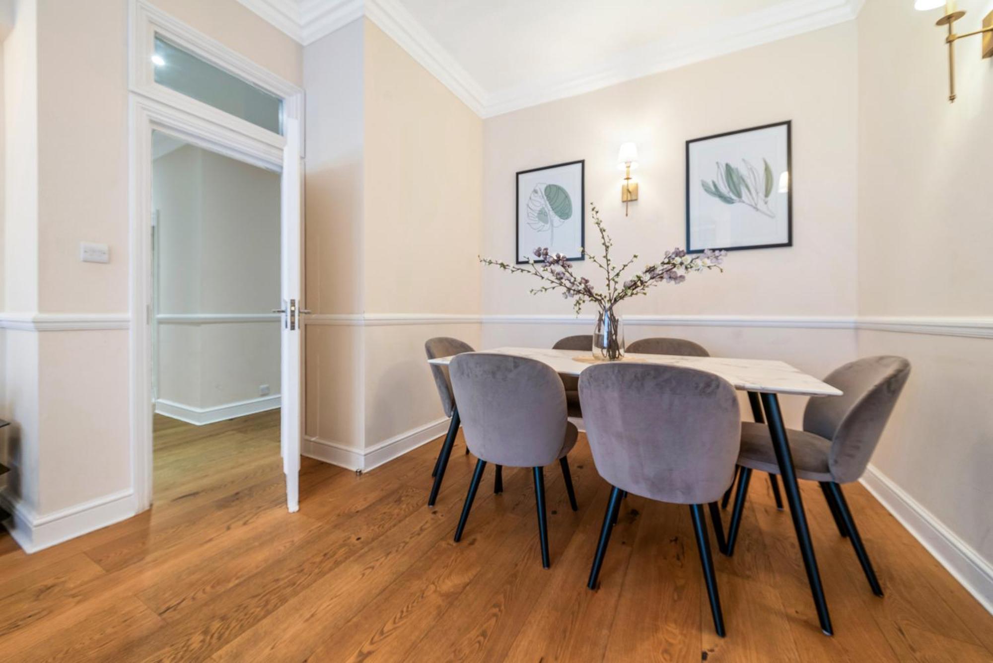 Spectacular 3 Bed In Berkeley Sq Mayfair Londres Exterior foto