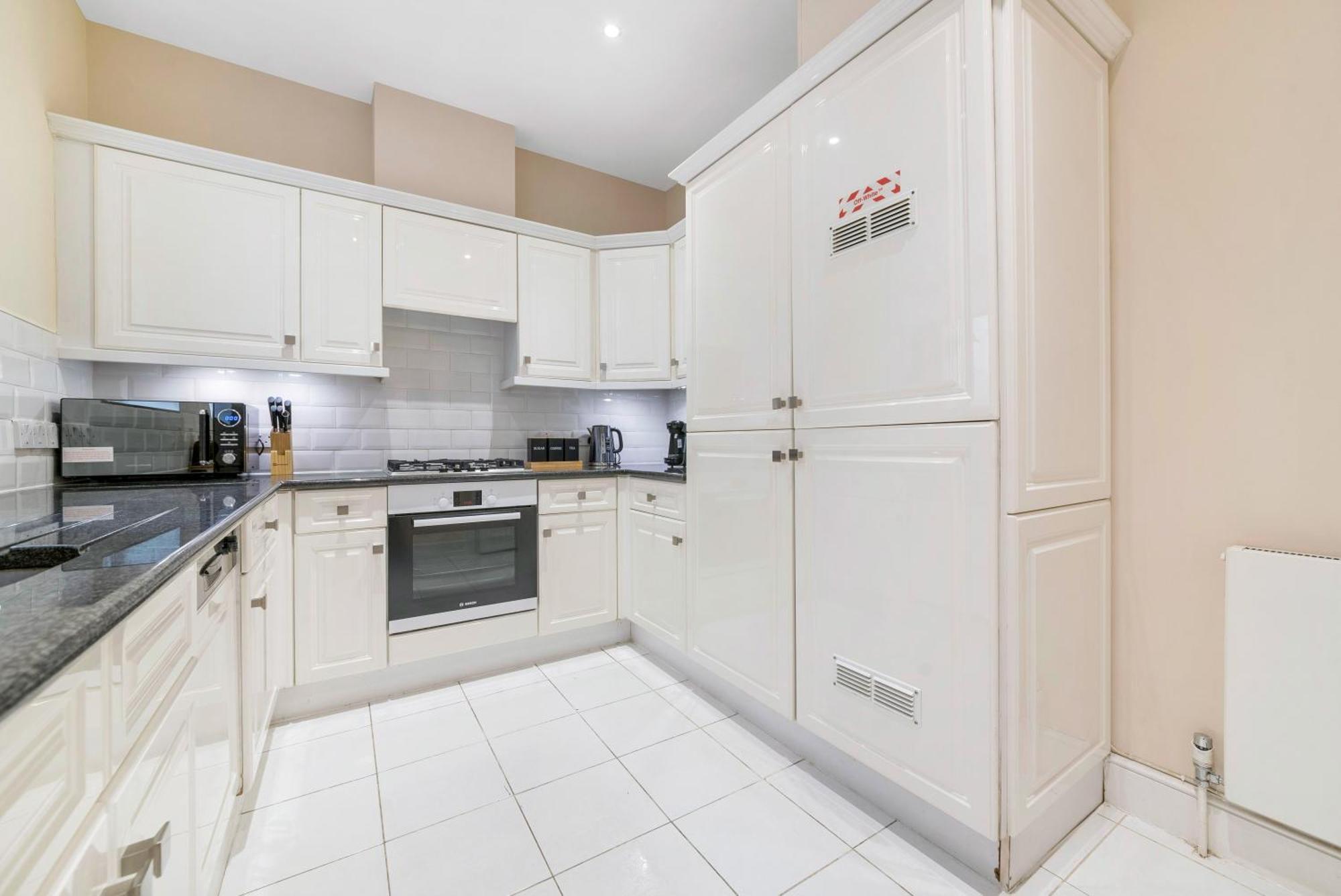 Spectacular 3 Bed In Berkeley Sq Mayfair Londres Exterior foto