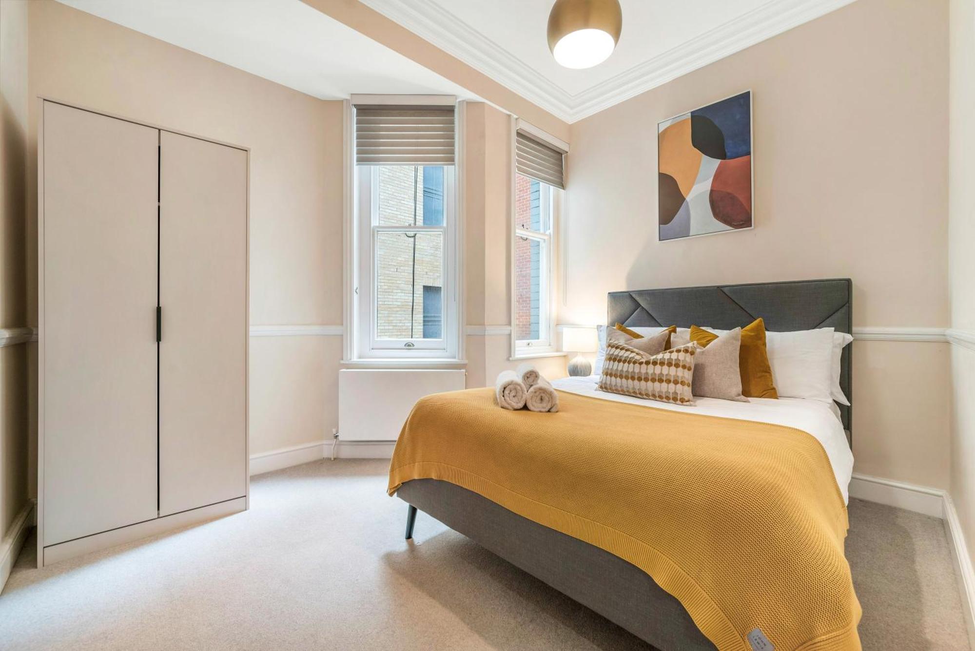 Spectacular 3 Bed In Berkeley Sq Mayfair Londres Exterior foto